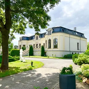 Schloss Breitenfeld Hotel&tagung Hotel